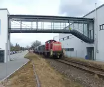 DB 294 908-9 mit einer Übergabe aus dem AlzChem Werk Schalchen, am 12.02.2020 in Tacherting.