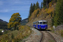 Aus der Zeit vor Corona: eine Fotofahrt mit zwei Schienenbussen auf der Fahrt von Station Präbichl nach Vordernberg nahe dem Silbergraben. Voran der 5081.563, dahinter der 5081.562. (13.10.2019)

Bei der Aufnahme sind die Schienenbusse gestanden, und ich stand nicht im Gleis!!!