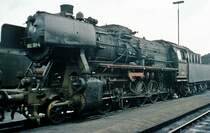 052 351   im Bw  in Lokreihe