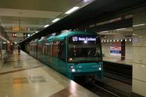 VGF Bombardier Flexity Swift U5-25 Wagen 681 am 16.01.21 als U9 in Frankfurt Nordwestzentrum