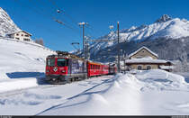 RhB Ge 4/4 II 627 mit RE Landquart - St. Moritz am 16. Januar 2021 in S-Chanf.