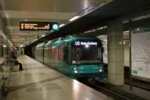 VGF Bombardier Flexity Swift U5-25 Wagen 674 am 16.01.21 als U9 in Frankfurt Nordwestzentrum