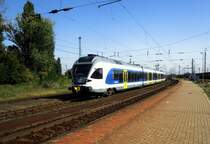 MAV 415 082 verlässt Rakosrendeszö am 9 September 2018 mit ein S-Bahn nach Budapest-Nyugati.