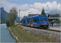 Der ehemalige CEV MVR Be 2/6 7004  Montreux  zeigt sich bei der MIB als Be 2/6 13 und dies in einem sehr gefälligen blauen Farbkleid. Im Bild ist der MIB Be 2/6 13 bei der Ankunft bei der Haltestelle Aareschlucht West zu sehen.

22. September 2020