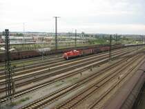 290 570-1 stellt einen G�terzug auf dem G�terbahnhof Dresden-Friedrichstadt bereit.02.08.07.