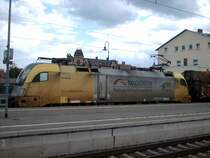 Dispolok mit Gz in Richtung LW. Am diesem Tag wurden die G�terz�ge von Halle kommend �ber Leipzig umgeleitet und dann �ber Bitterfeld, aufgrund Bauarbeiten zwischen Halle und Wei�enfels. Dadurch fuhren alle G�terz�ge auf Gleis1 durch.