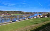 187 324 mit DGS 42958 am 28.03.2021 bei Hausbach.