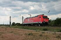 Nachdem die AKIEM/RHC 2052 (185 584-0) am Mittag des 03.06.2020 ihren Kesselzug in Waghäusel abgestellt hatte, fuhr sie nun wieder über die Rheintalbahn in Richtung Mannheim.