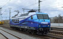 PRESS - Eisenbahn-Bau- and Betriebsgesellschaft Pressnitztalbahn mbH, Jöhstadt [D] mit der neuen optisch wirklich toll gestalteten  145 030-7  [NVR-Number: 91 80 6145 085-7 D-PRESS] am 14.04.21 Durchfahrt Bf. Golm (Potsdam).