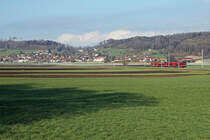 Aare Seeland mobil/ASm.
Be 2/6 in Doppeltraktion im Seeland zwischen Siselen und Brüttelen unterwegs am 15. April 2021.
Foto: Walter Ruetsch