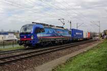 SBBCI 193 517 zieht ein Containerzug aus Venlo am 8 April 2021.