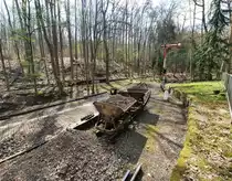 Gleisbauarbeiten mit Austausch der Schwellen und Schienen bei der Parkeisenbahn Gera, am 25.04.2021 im Bf Martinsgrund.
