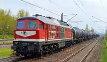 Leipziger Eisenbahnverkehrsgesellschaft mbH, Leipzig mit  232 182-6  [NVR-Nummer: 92 80 1232 182-6 D-LEG] und Kesselwagenzug (leer) Richtung Stendell am 29.04.21 Durchfahrt Bf. Berlin Hohenschönhausen.