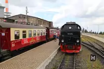 Rangiermanöver am 22.08.2020 im Brockenbahnhof (Bild 3).
(Aufnahme von der letzten Plattform des Sonderzuges)