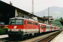 Am 29 Mai 2004 steht ÖBB 1142 656 in Schwarzach-St.Veit.