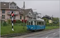 Wie schon im letzten Jahr fällt aus diese Jahr dem Strassenbahnwagen Ce 2/3 N° 28 die Ehre  zu die Saison zu eröffnen, doch dieses Jahr verkehrt der hier als Leerfahrt in Blonay eintreffende Ce 2/3 N° 28 nicht mehr als Dienstzug nach sondern als 10:10 Reisezug nach Chamby und Chaulin zurück.
Endlich, nach 187 Tagen ist Winterpause vorbei und die 53. Blonay-Chamby Bahn Saison beginnt. 

Blonay, den 1. Mai 2021