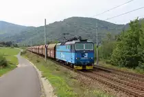 163 255-3 zu sehen am 24.08.19 mit einem leeren Kohlezug bei Sebuzin. 