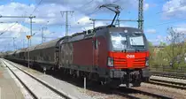 ÖBB-Produktion GmbH, Wien [A] mit  1293 035  [NVR-Nummer: 91 81 1293 035-2 A-ÖBB] und gemischtem Güterzug am 05.05.21 Durchfahrt Bf, Golm (Potsdam).