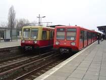 Am 29.03.04 treffen sich in Berlin - Sch�neweide der 485 055 und der 485 044.