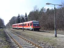 Hier f�hrt der 628 640 in den Bahnhof Zernsdorf auf der Strecke K�nigs Wusterhausen - Frankfurt/Oder.(30.03.04)