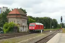 DB 245 025 am 04.08.2021 beim umsetzen neben dem ehem. Stellwerk Gs in Gera Hbf. Sie brachte den IC 2151 aus Kassel-Wilhelmshöhe.