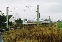 Meine Reise von Leipzig nach Mittenwald begann mit dem ICE 1505 von Leipzig nach M�nchen, hier kurz vor Leipzig. (eingescannt)