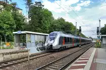 abellio 9442 813 als RB 74610 von Leipzig Hbf nach Eisenach, am 22.08.2021 in Erfurt-Bischleben.