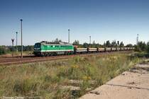 V300 003 f�hrt mit dem Sandzug 66232 am Morgen des 04.08.07 in den Bf Schmirchau ein, einst Dreh- und Angelpunkt des Wismut-Bahnbetriebes.

