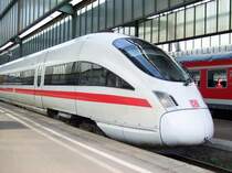 Ein Zug der BR 415 f�hrt am 12.04.2004 aus dem Stuttgarter Hbf aus.