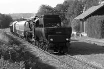 A-LOKTM 52.4984 fährt am 04.Okt. 2021 als Nebenfahrt 14724 von Ernstbrunn in den Bahnhof Würnitz-Hetzmannsdorf ein.