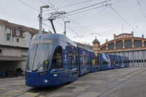 Am 22.10.2021 wird im Depot Wiesenplatz das Roger Federer Tram vorgestellt. Auch der Maestro Roger Federer ist dabei. Hier steht der Wagen bei den Vorbereitungen für den Anlass auf dem Hof des Depots.