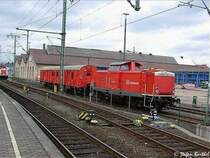714 002-3 steht neben einem Hilfsger�tewagen im Vorfeld des Werkes Fulda.
M�rz 2004