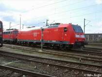146 101-1 wartet im BW Braunschweig auf neue Aufgaben. Durch den Zugang neuer 146er und 112er von DB R&T Berlin konnten �ltere Loks hier z-gestellt werden.