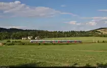 Ein 9442 (Bombardier Talent 2) in landschaftlich reizvoller Umgebung des Saaletals bei Döbritschen (Dornburg-Camburg).

🧰 Abellio Rail Mitteldeutschland GmbH
🚝 RB 74679 (RB25) Saalfeld(Saale)–Halle(Saale)Hbf
🚩 Bahnstrecke Großheringen–Saalfeld (Saaletalbahn | KBS 560)
🕓 20.8.2021 | 17:30 Uhr