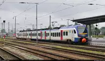 Nachschuss auf 1429 022-5 (ET 022.1 | Stadler FLIRT 160), der den Startbahnhof Cottbus Hbf auf Gleis 2 verlässt.

🧰 Ostdeutsche Eisenbahn GmbH (ODEG), ex NordWestBahn GmbH (NWB)
🚝 RE 28821 (RE2) Cottbus Hbf–Halbe
🕓 28.8.2021 | 10:09 Uhr
