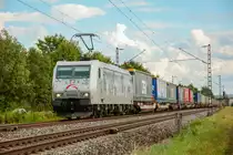 TXL 185 540-2  Huskies  Oma Liesel mit KLV in Thüngersheim, August 2021.