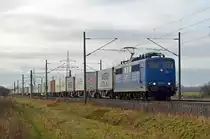 151 118 der EGP führte am 15.12.21 einen Containerzug durch Braschwitz Richtung Magdeburg.