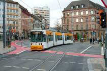 Mainzer Mobilität Adtranz GT6M-ZR Wagen 201 am 31.12.21 in der Innenstadt