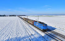 151 025 mit einer Übergabe am 10.12.2021 bei Stephansposching.