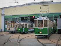 Graz. Nach einem Jahr Pause fand am 02.10.2021 die <i>Lange Nacht der Museen</i> statt. Vor der Veranstaltung konnte ich dieses Oldtimer-Treffen in der Steyrergasse ablichten.