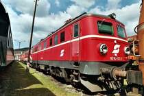 Elektrolokomotive 1010.013 am Gel�nde der �GEG in Ampflwang am 12.4.2004