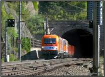 RTS Loks 1216 902 + 2143 005 kommen aus dem Galgenbergtunnel bei St. Michael/Steiermark.
15.08.2007