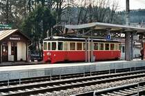 BD4ET Nr. 26.111 der Lokalbahn V�cklamarkt-Attersee im Bahnhof V�cklamarkt im M�rz 2004