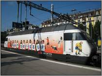 Re 460 101 steht am 19.07.2007 vor einem IR nach Z�rich im Bahnhof von Luzern. 