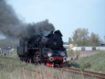 Ol49 111 auf der Dampflokparade am 1.Mai 2004 in Wolsztyn.