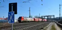 MEG 90 80 2159 217-9 D-RCM rollt an der Signalbrücke Ost in den Würzburger Hbf, 03.03.2022 