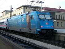 101 016 Unicef steht mit IC 2292 nach Saarbr�cken abfahrtbereit in Augsburg. Aufnahme vom 18.08.2007