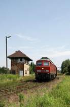 233 217 mit CS 61904 in Meuselwitz (18.07.2007)