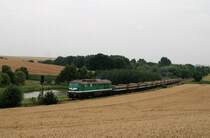 232 405 (V300 002) der Wismut mit �G 66243 vor Frankenau (20.07.2007)