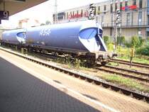 Zwei Blaue Silowagen mit der aufschrift ASA in Regensburg HBF am 14.08.2007
